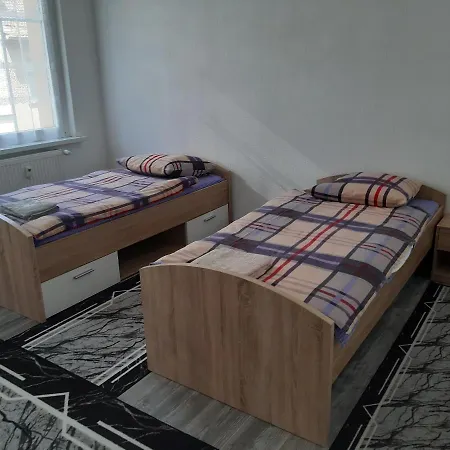 Appartamento 2 Fuer 4 Personen *